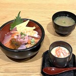 炙庵 とやま鮨 - お手軽海鮮丼セット