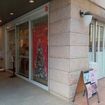 ドンレミーアウトレット 北千住店 - 外観