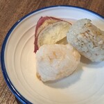 スーリール - 【2025.11】わんちゃんメニュー・とりそぼろおにぎり(税込495円)