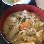 シーフードレストランネプチューン - 味噌汁→豚汁で+¥100-