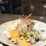 春秋 - 豚しゃぶ 自家製胡麻ダレ たっぷりの薬味とともに 