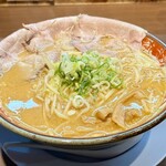 らーめん家 和玄  - 料理写真:みそらーめん（麺大盛り110円増し、チャーシュー2枚変更△70円引き）