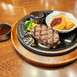 トマト＆オニオン - 焼肉醤油弾丸ハンバーグ＆ヒレかつと春巻き