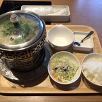 モンゴル薬膳しゃぶしゃぶ小尾羊 - 