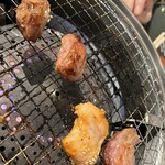 焼肉・ホルモン名嘉真 - 