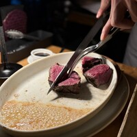 カルネジーオ イースト - 