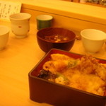 萬 - 赤出汁も旨い！