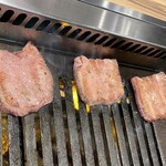 焼肉 ジャンボ - 