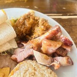 エルパンチョ - ほぐしたポークとグリルチキン