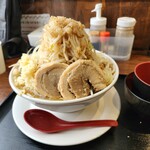 我が豚は天地とひとつ - 魚介ごま坦々麺 野菜ちょいマシマシ！