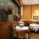 シェ・イノ - 店内