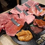 俺之燒肉 博多 - 牛皿プレート！