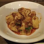 あさくま - 意外とイケてるあさくま麻婆豆腐です。