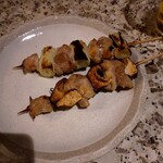 伸喜 - ねぎ肉200円、しいたけ肉200円(上から)