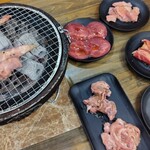 七輪焼肉 安安 - 