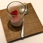 カンテサンス - 黒イチジクと赤ワインのシャーベット