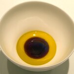 カンテサンス - エスプレッソソース ピスタチオオイル ココナッツブランマンジェ