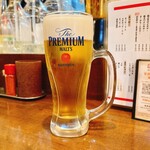 立呑み 焼きとん 大黒 - プレモルを頂きました