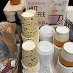 ボン クール - 500円以上の買い物でホットコーヒー1杯無料サービス