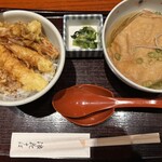 蕎麦しゃぶ総本家浪花そば - 小さな天丼とたぬきそばのセット