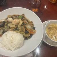 個室中華 頤和園 溜池山王店 - 