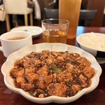 関飯店 - 麻婆豆腐