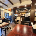 関飯店 - 店内の雰囲気