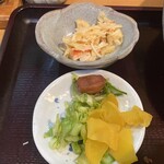 とんかつ しお田 - 小皿（2025年11月21日撮影）