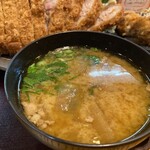 とんかつ しお田 - 豚汁（2025年11月21日撮影）