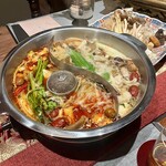 ひなべねこ 三田店 - 