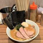 横浜ラーメン 渡来武 - 