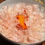 礒田 - 卵黄とオカカの白飯ご飯