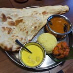 サントシ - タンドリーランチ