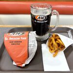 A&W - 料理写真:The A&W バーガー・カーリーフライコンボ