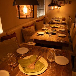 ヨーロッパ調の落ち着きのあるお野菜ビストロレストラン。