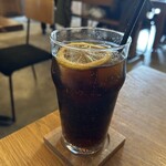 ベンチ コーヒー - コーラ！