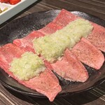 黒毛和牛専門 焼肉スタジアムJan - 店の看板【包みネギ上タン 】