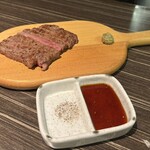 黒毛和牛専門 焼肉スタジアムJan - ニンニク醤油が男の約束