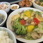 中国料理 頤和園 - もうね、豪華すぎて悲しくなるのよ