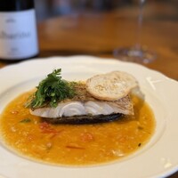 レストラン カーブドッチ - 相方の魚のポワレ。秋茄子のグルノーブル風。皮はパリッパリに仕上げてくれて食感もいい♪魚の名前？んなもん忘れたけど白身魚よ。新潟だから魚も美味い♪