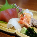 日本料理　香せり - 刺し盛り：鮃は昆布締めに