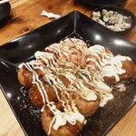 ジャンボ酒場 - 料理写真:たこ焼き
