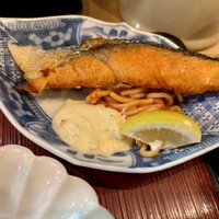 高麗橋桜花 - 焼き鮭はレモンとタルタルソース