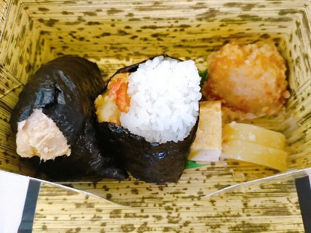 おむすび米屋の太郎 大宮東口店 - 大宮/おにぎり | 食べログ