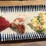 じんぱち - お刺身おいしい。特にタコ。マグロ赤身もう最高