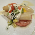 びいどろ - 白いアスパラがとても太くて柔らかく、さっぱりとした酸味で美味しかった