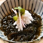 旬菜たまおき - 突き出し(もずく)