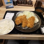 とんかつ まるや 西新宿店 - 