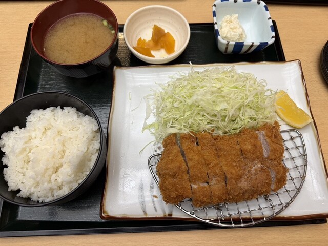 とんかつ伊勢 新宿野村ビル店 （いせ） - 西新宿/とんかつ | 食べログ