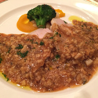エリオ・ロカンダ・イタリアーナ - 黒豚のロースト キノコのラグーソース